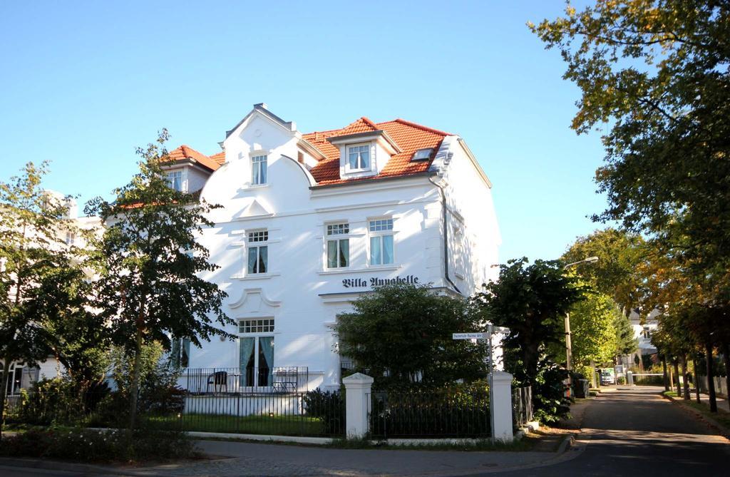 Villa Annabelle By Rujana บินซ์ ภายนอก รูปภาพ